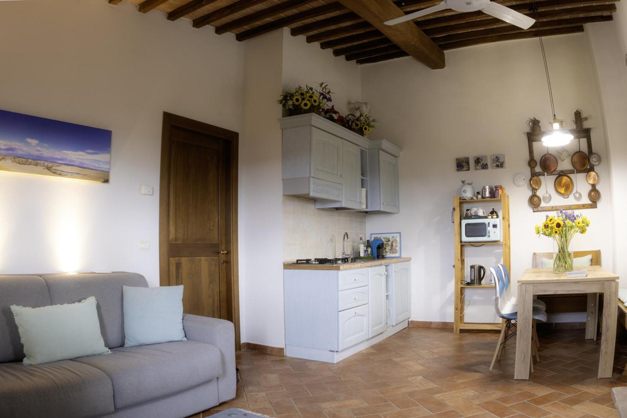 Relax Palazzo Monaci Apartment Asciano Ngoại thất bức ảnh